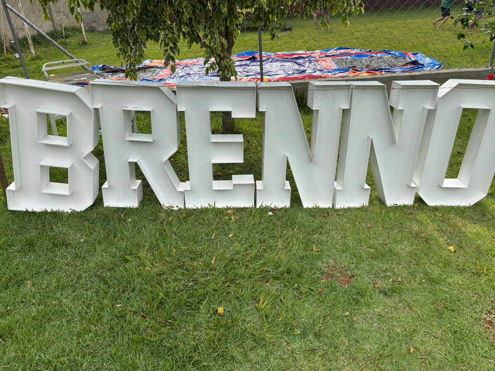 Brenno — Letras Gigantes